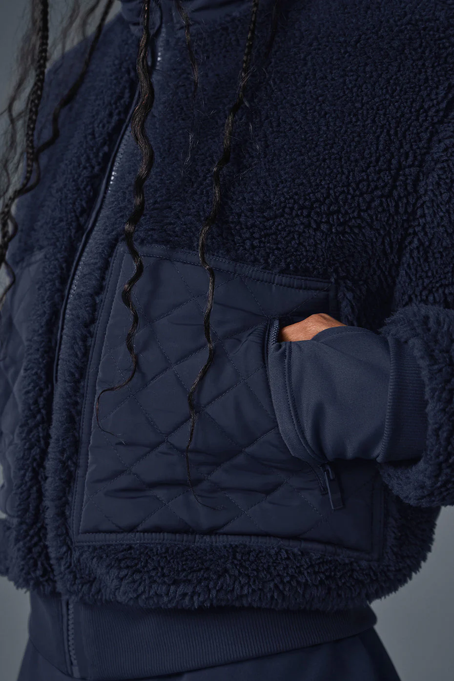 Alo Yoga - Sherpa Edge Bomber
