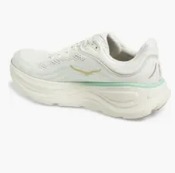 Bondi 9 Running Shoe (Women)
